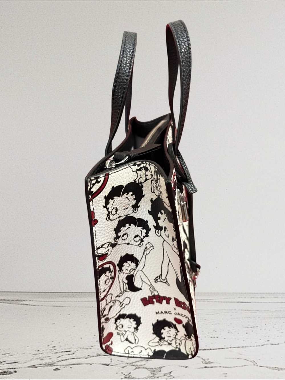Marc Jacobs White, Black & Red Betty Boop Graphic Tote - Picture 4 of 6